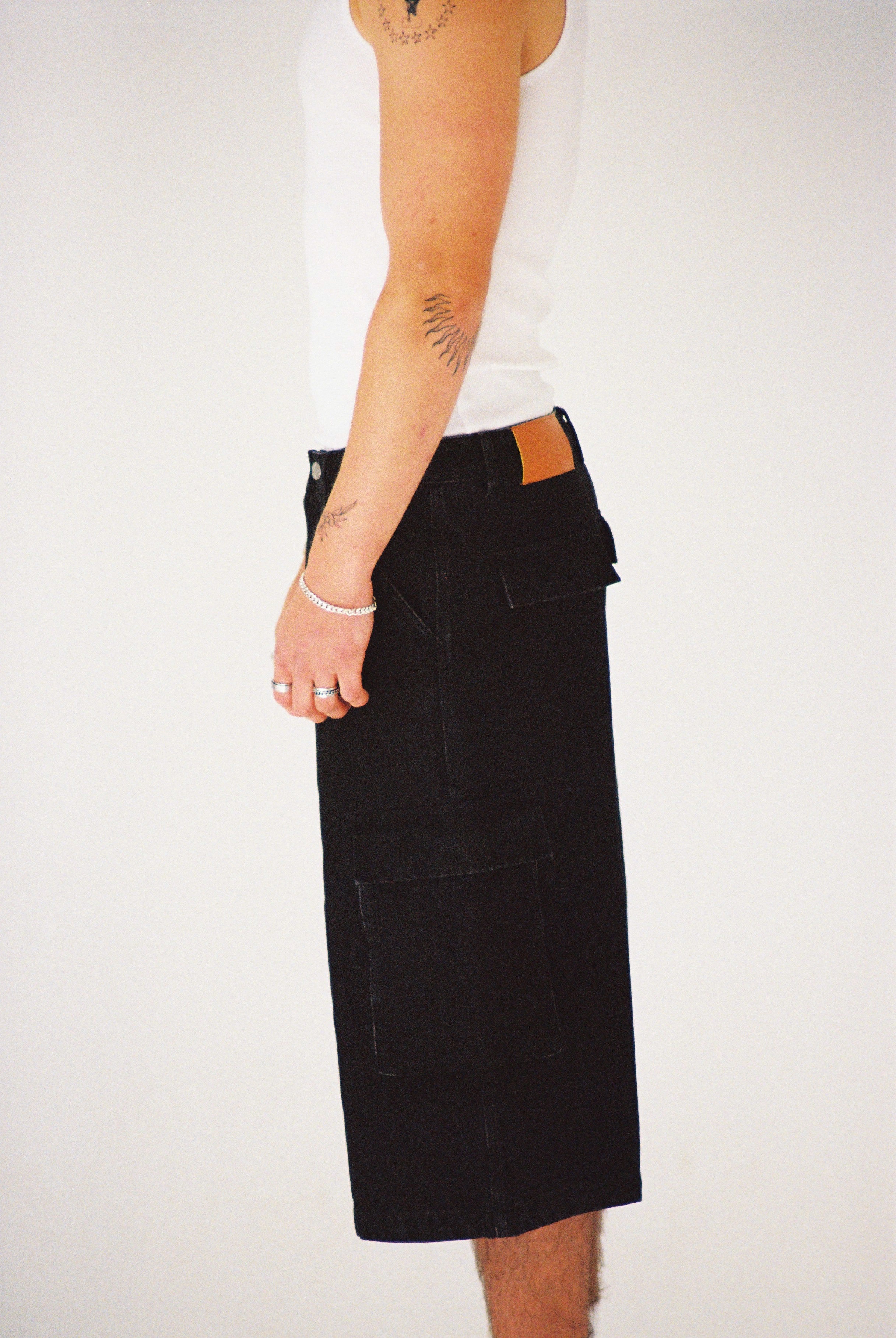 CARGO JORTS - WASHED BLACK