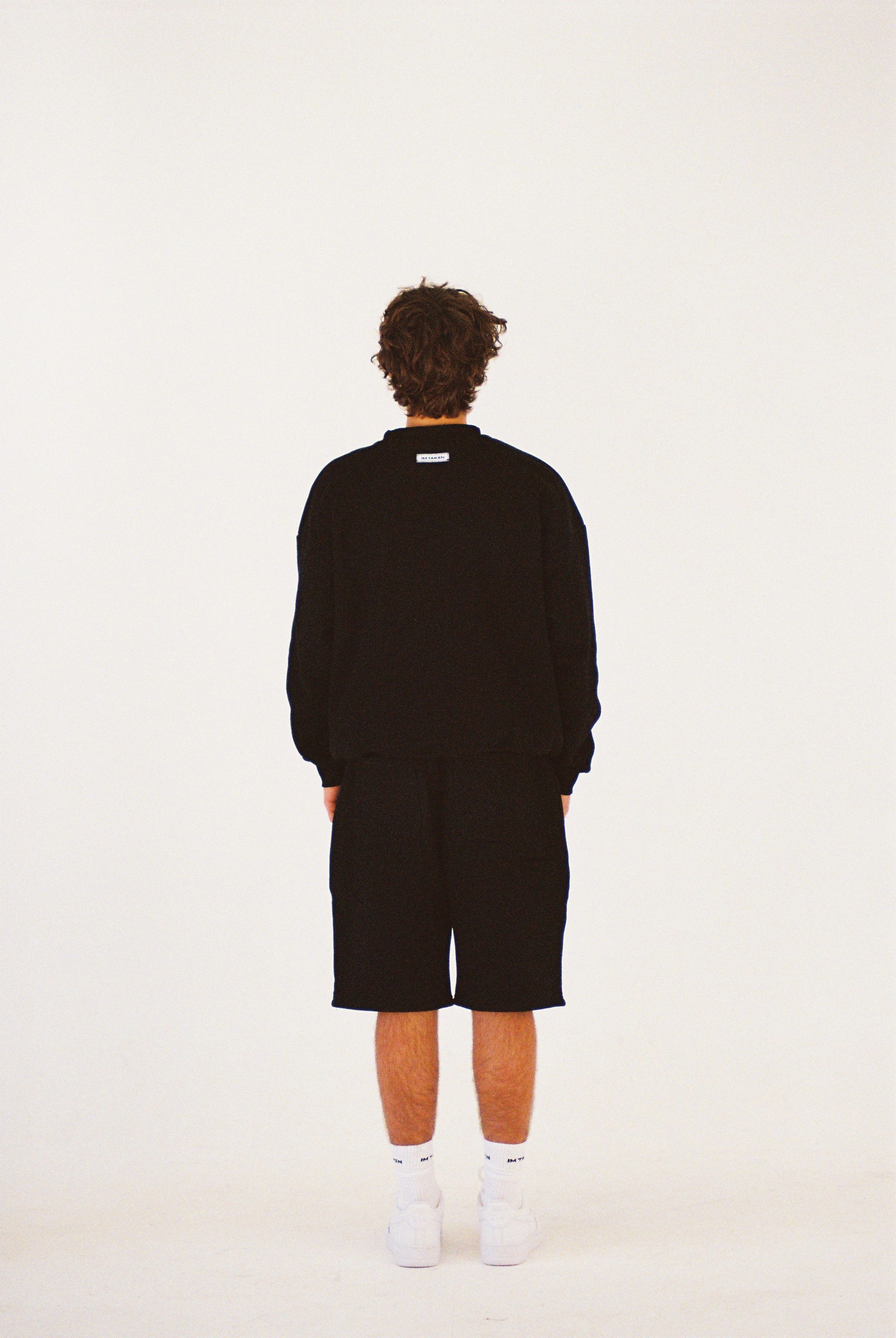 CAPSULE SWEAT SHORTS - BLACK