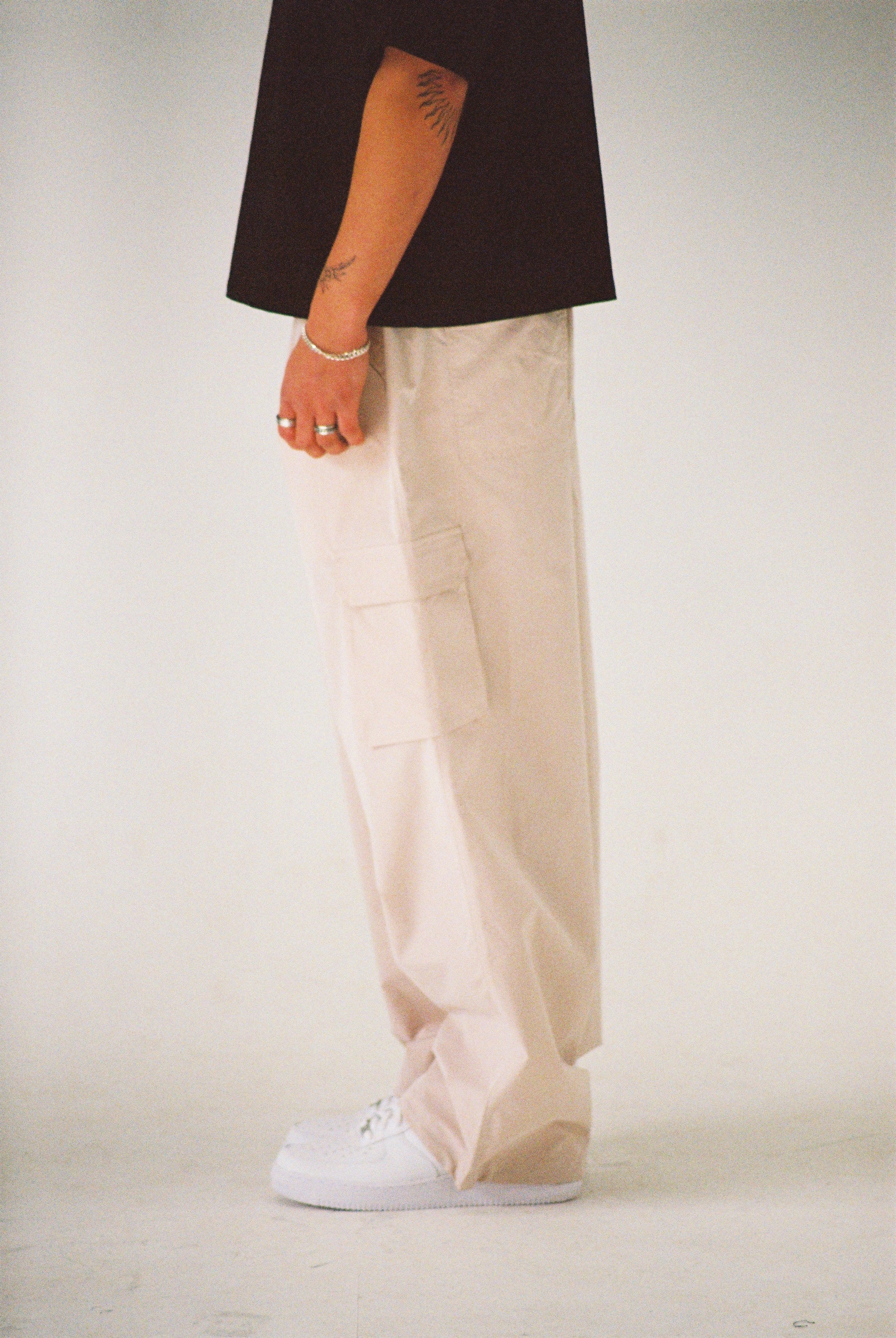 PARACHUTE PANTS - BEIGE