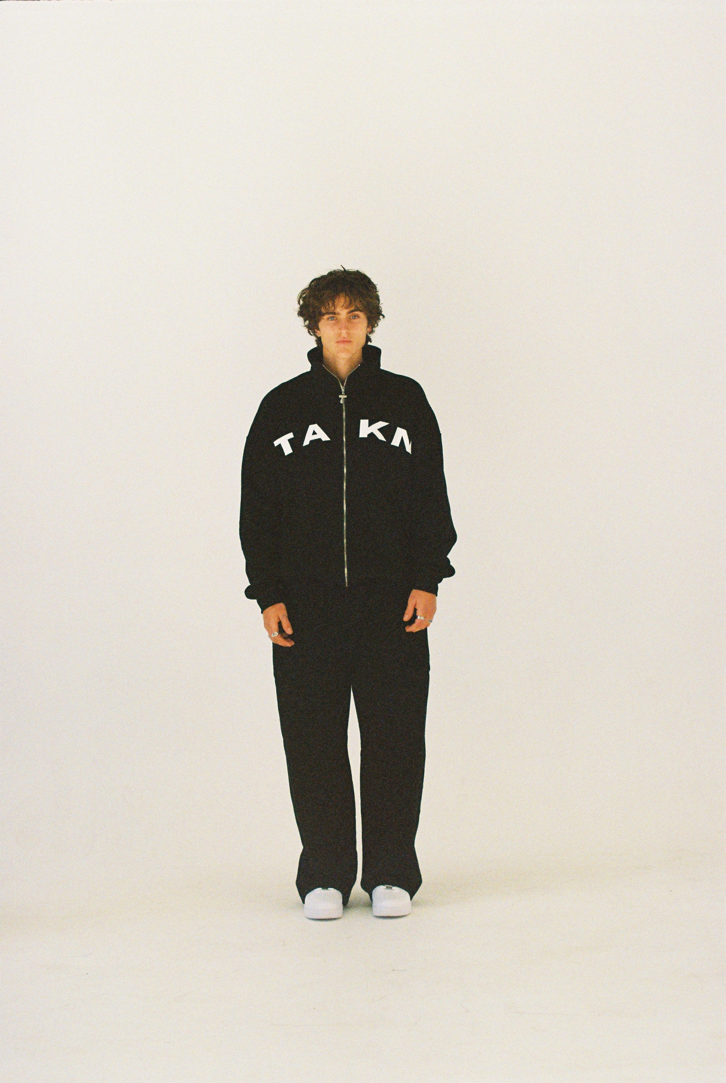 CAPSULE SWEATPANTS - BLACK