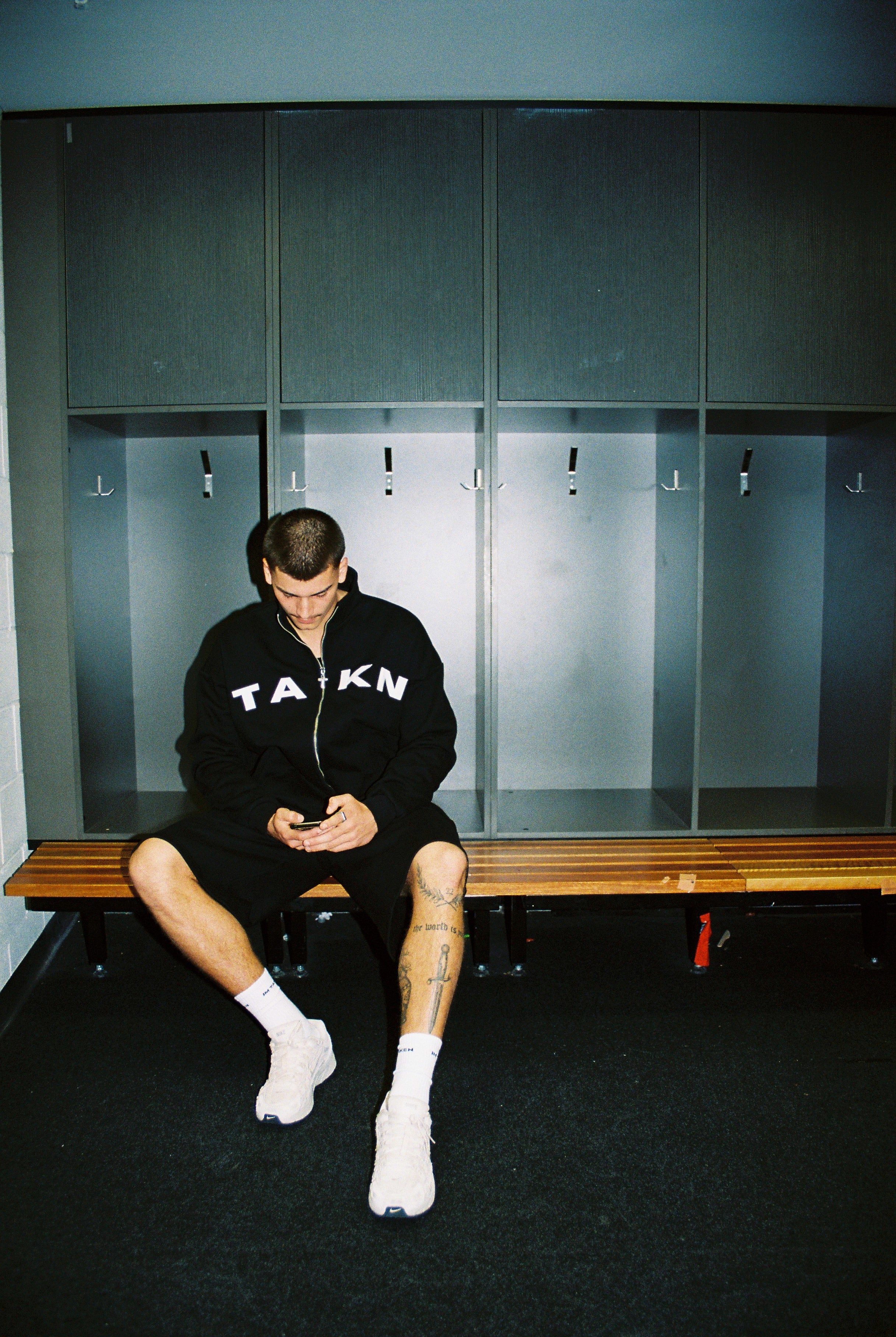 CAPSULE SWEAT SHORTS - BLACK