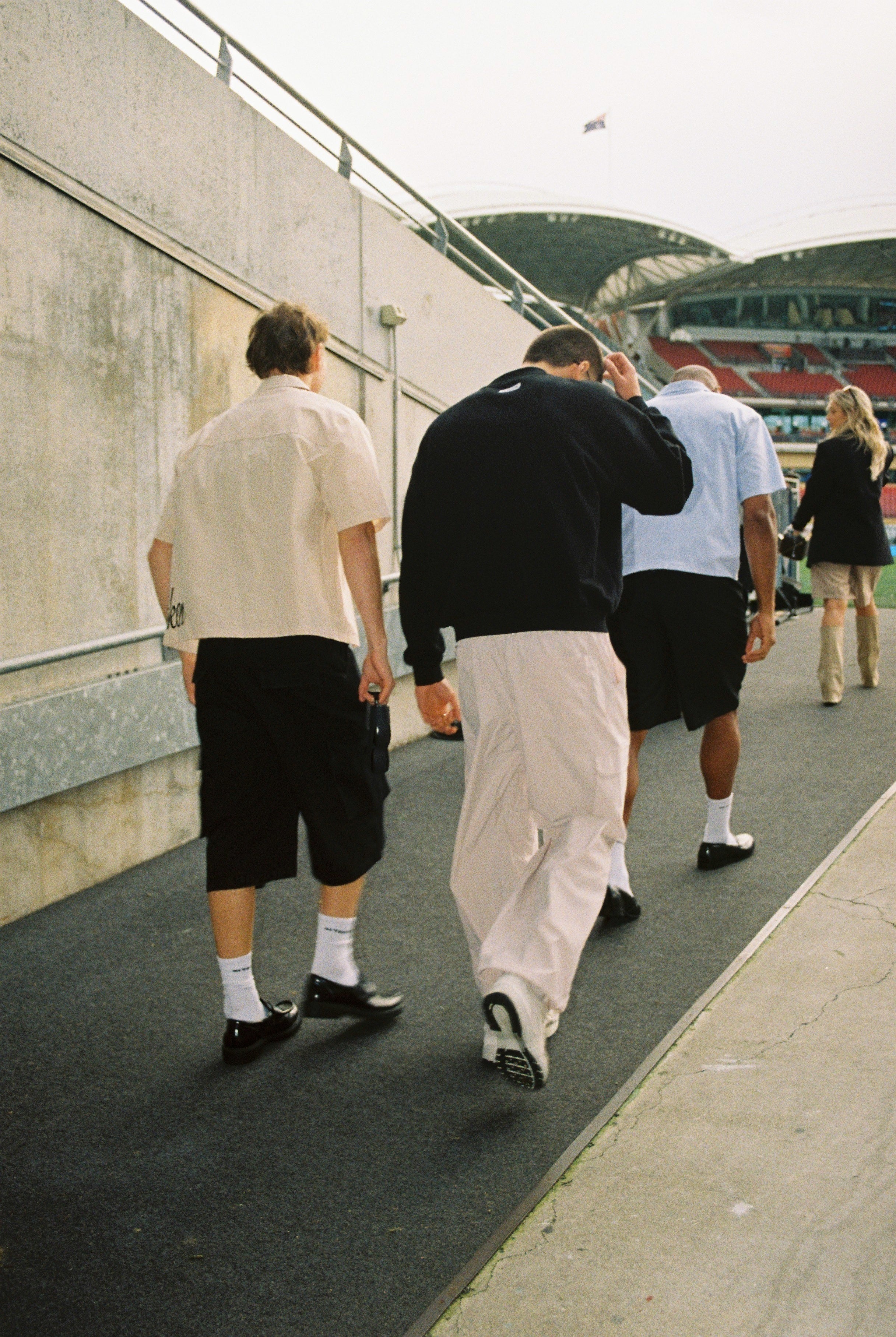 PARACHUTE PANTS - BEIGE