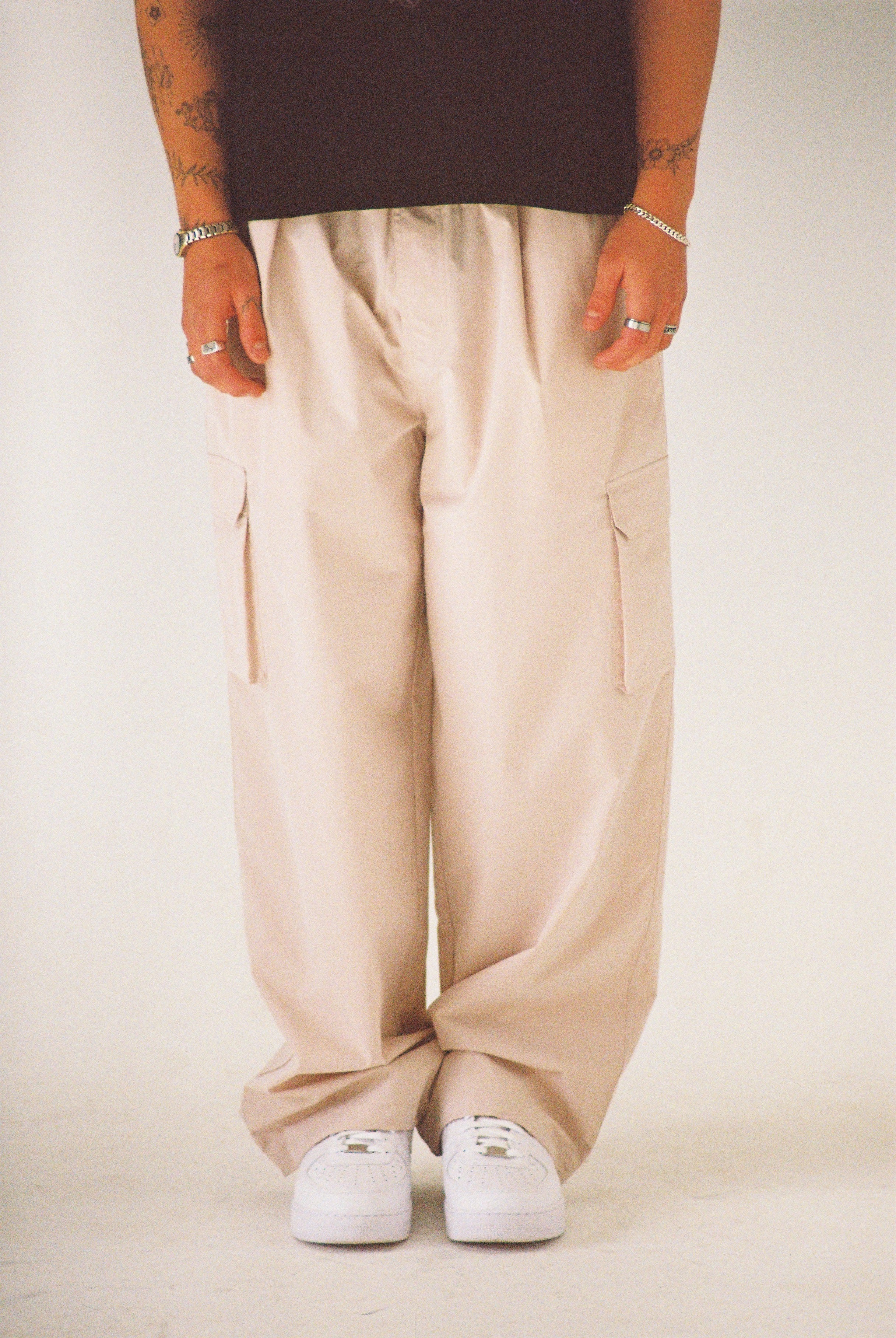 PARACHUTE PANTS - BEIGE